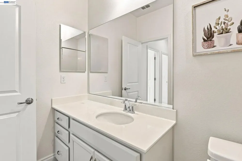 3943 Summit Rd Dublin, CA 94568