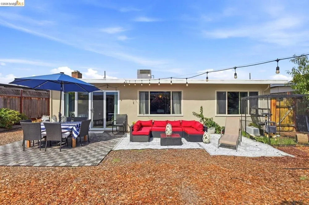 2620 Fordham ST East Palo Alto, CA 94303