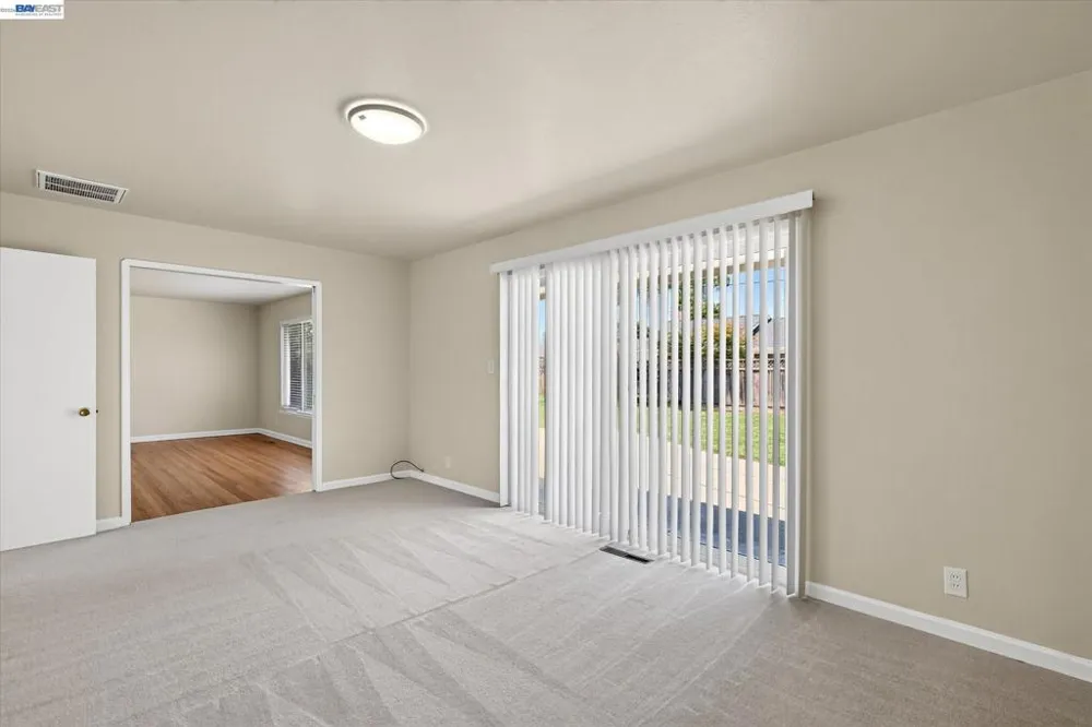 5279 Eggers Dr Fremont, CA 94536