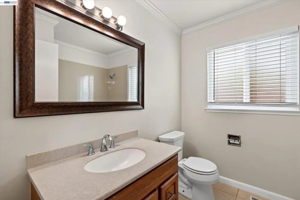 5279 Eggers Dr Fremont, CA 94536