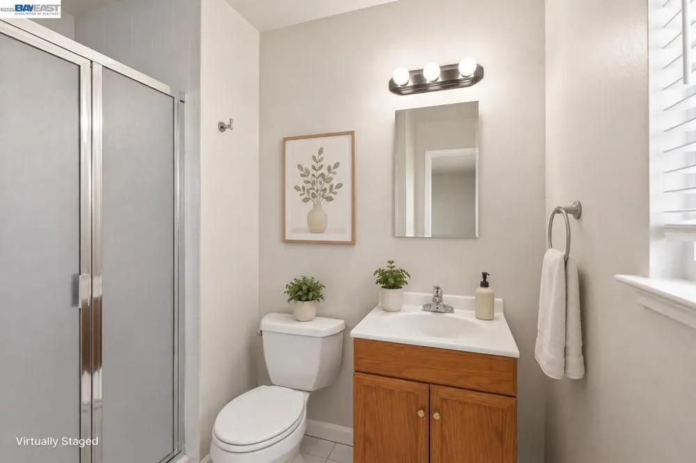 5279 Eggers Dr Fremont, CA 94536
