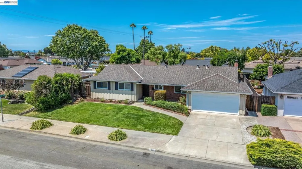 5279 Eggers Dr Fremont, CA 94536