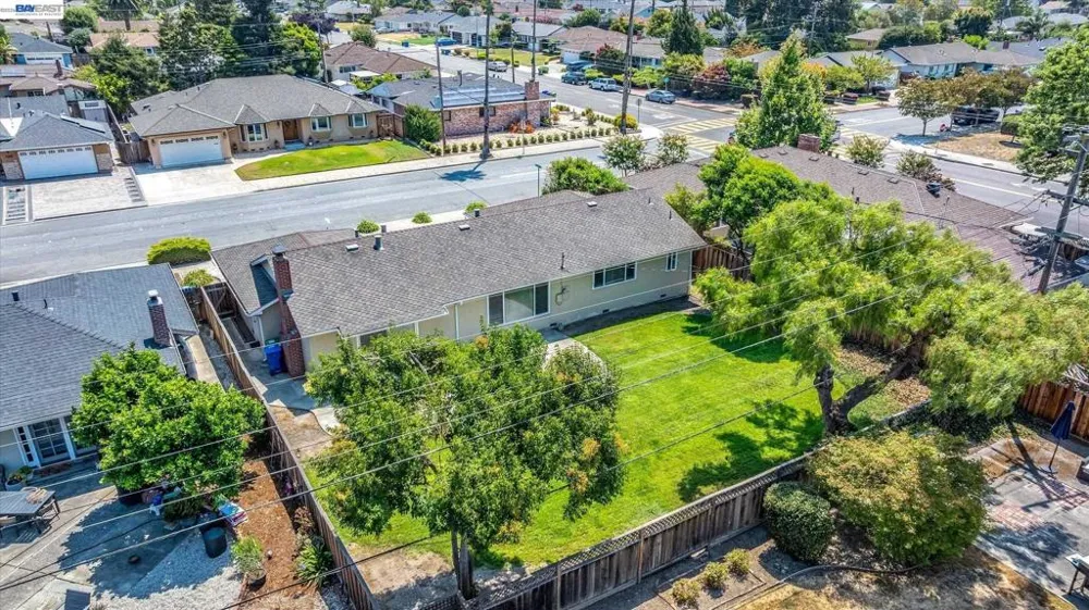 5279 Eggers Dr Fremont, CA 94536