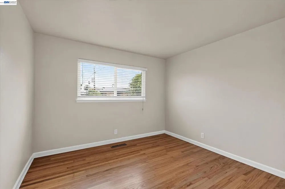 5279 Eggers Dr Fremont, CA 94536