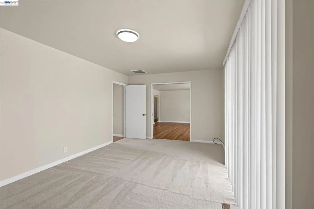 5279 Eggers Dr Fremont, CA 94536