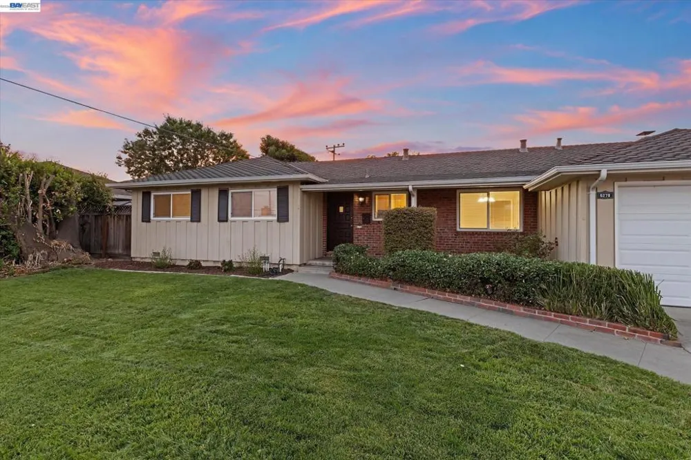 5279 Eggers Dr Fremont, CA 94536