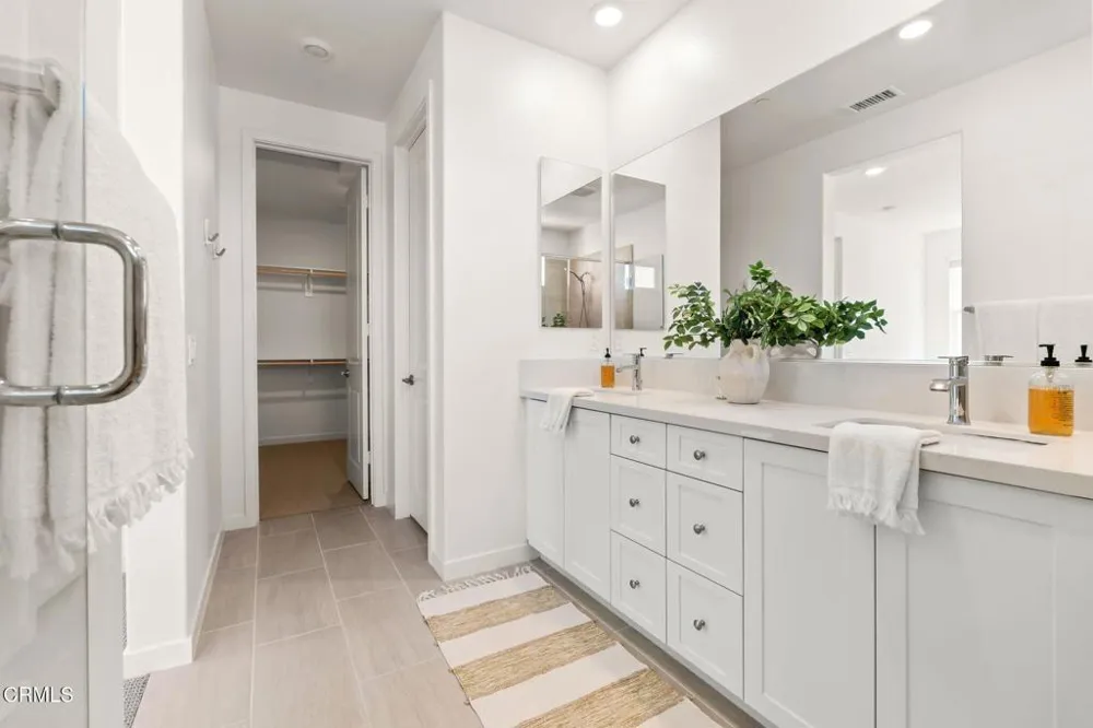 10738 Telegraph Road Ventura, CA 93004