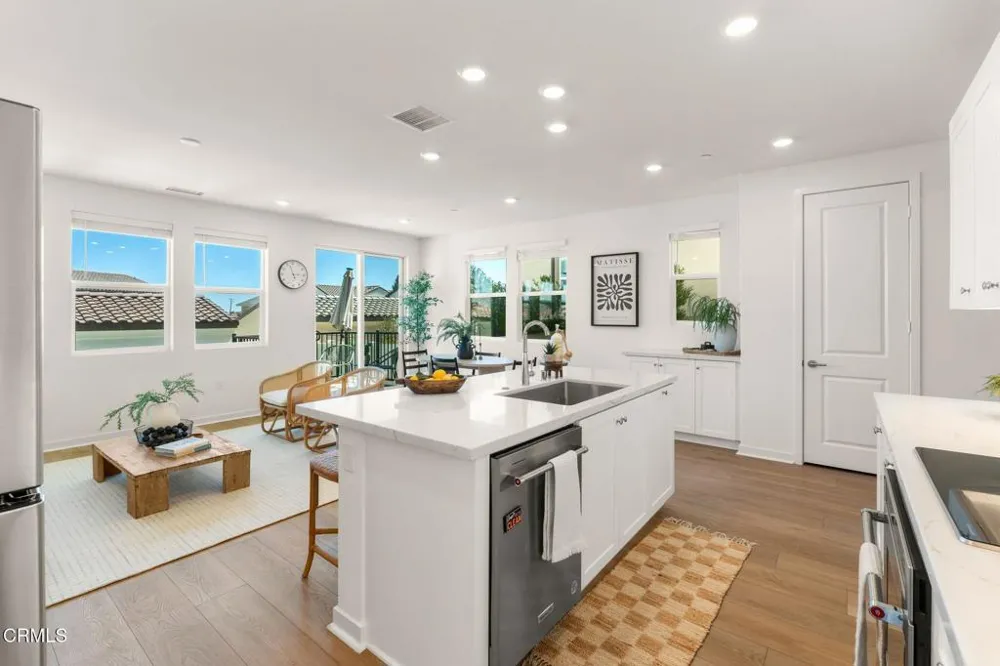 10738 Telegraph Road Ventura, CA 93004