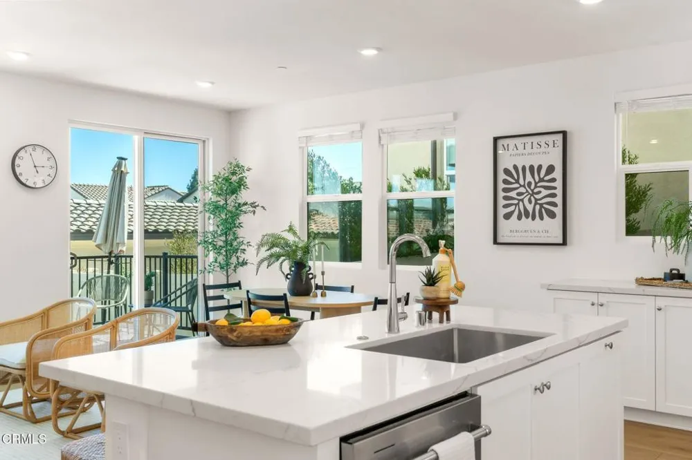 10738 Telegraph Road Ventura, CA 93004