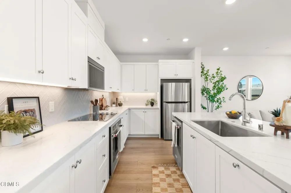 10738 Telegraph Road Ventura, CA 93004