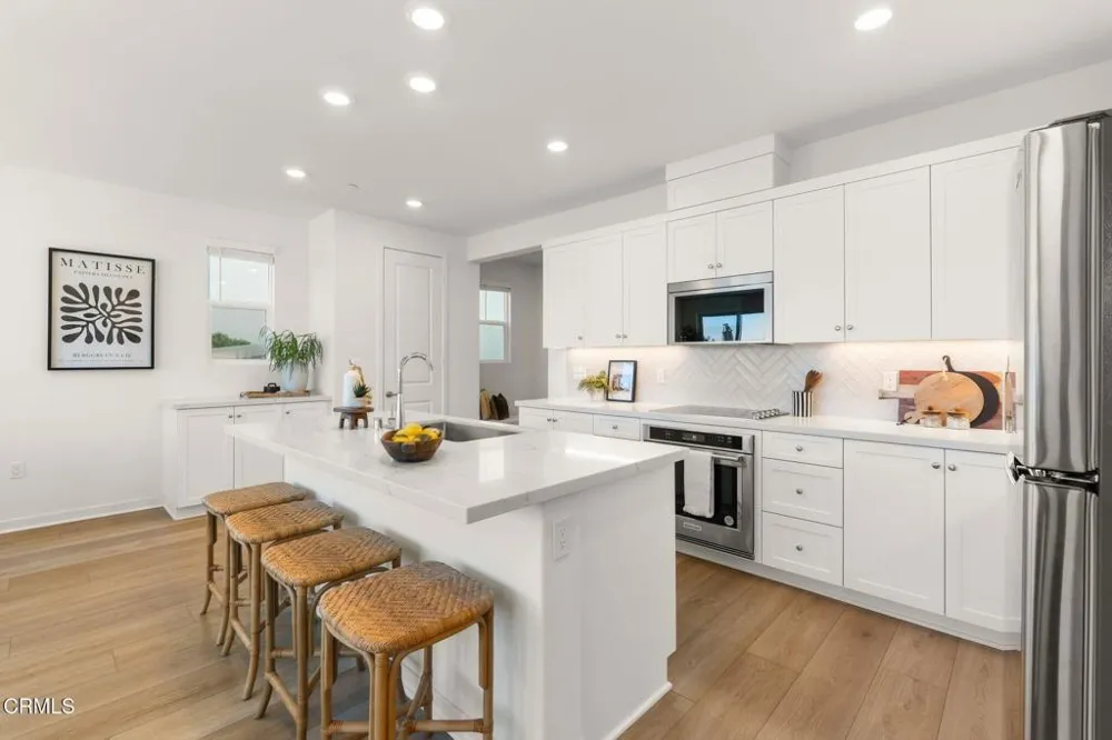 10738 Telegraph Road Ventura, CA 93004