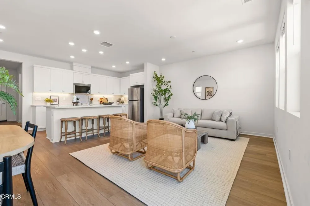 10738 Telegraph Road Ventura, CA 93004