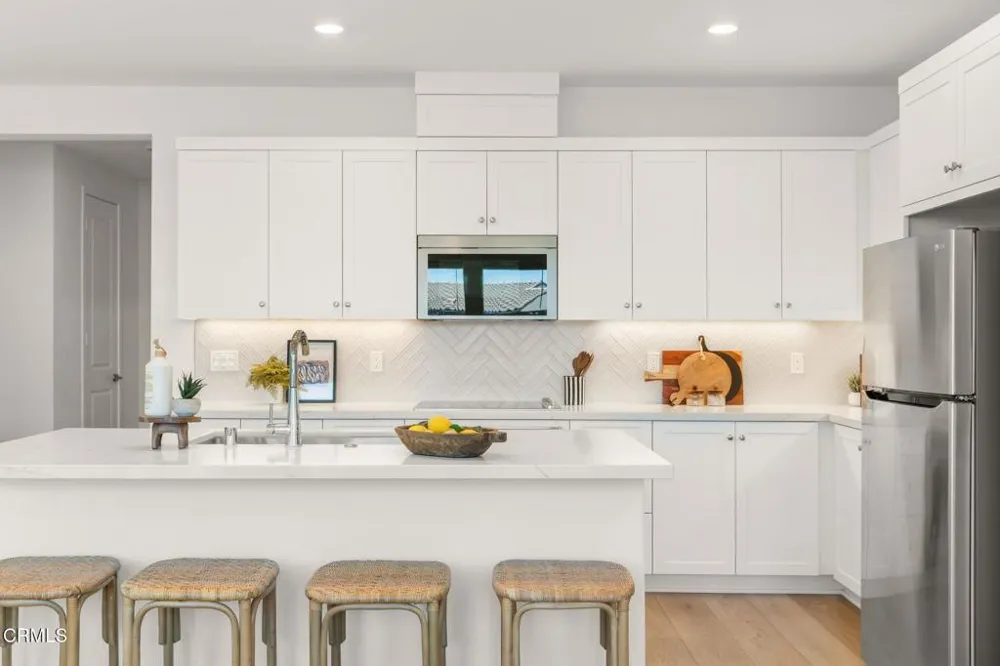 10738 Telegraph Road Ventura, CA 93004