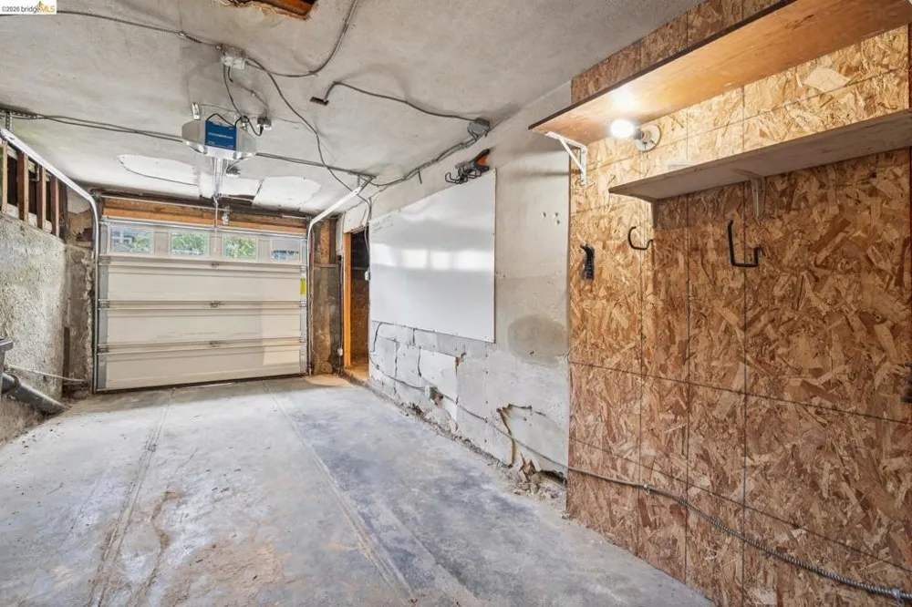 870 43Rd St Oakland, CA 94608