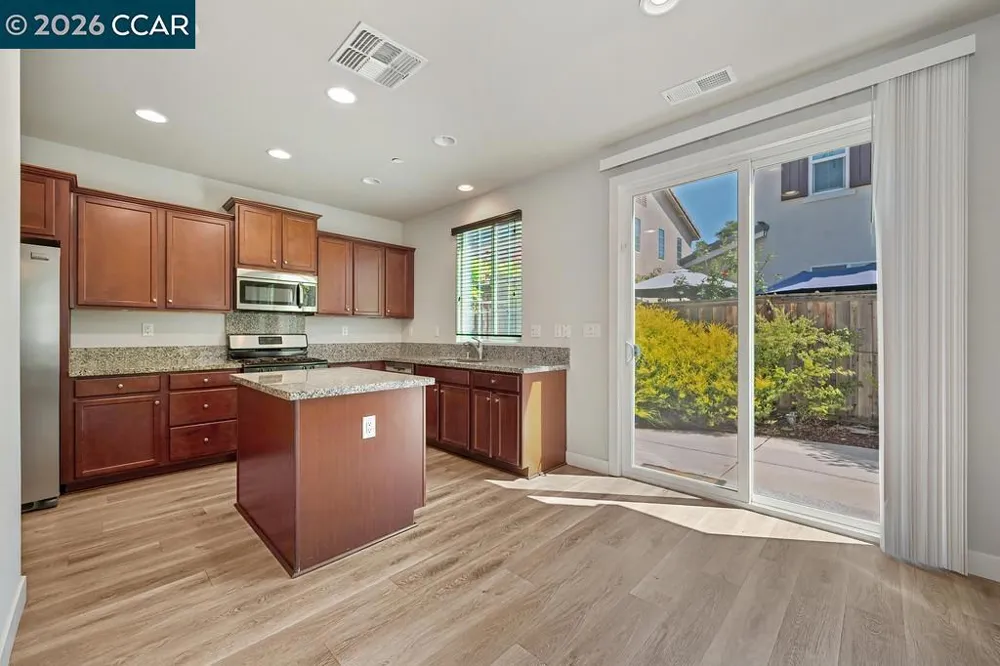 741 Candela Cir Sacramento, CA 95835