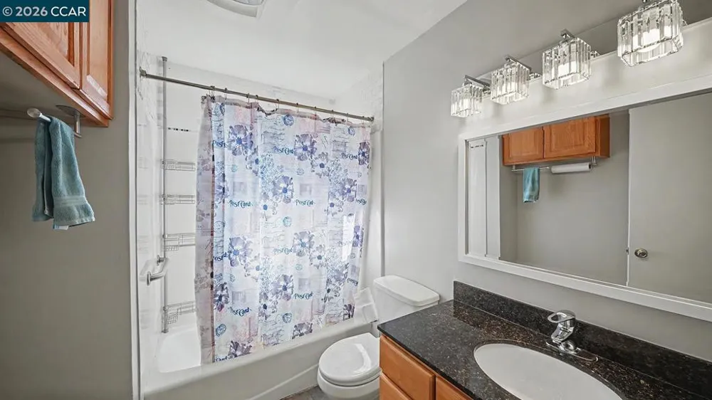 2426 Lincoln Ave #J Alameda, CA 94501