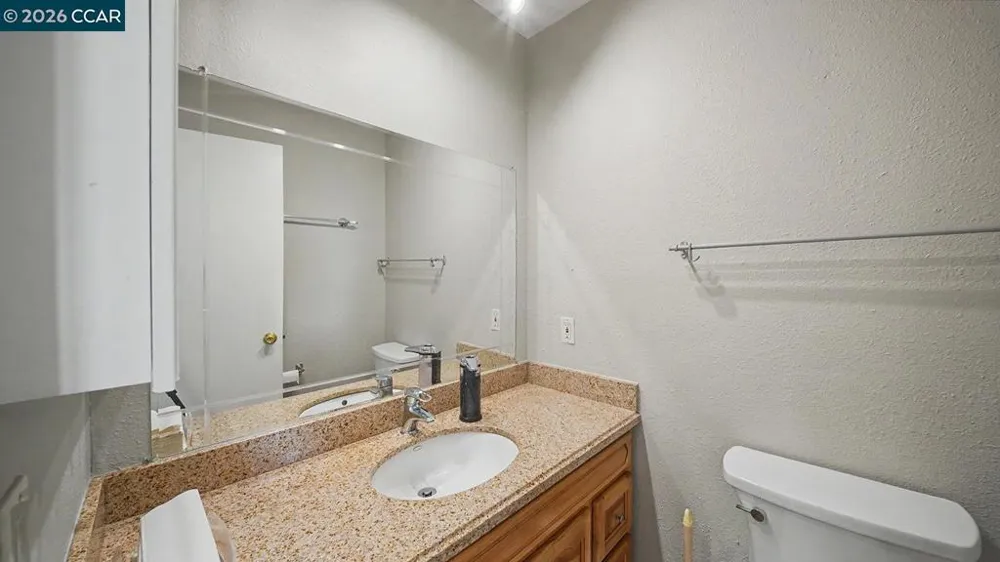 2426 Lincoln Ave #J Alameda, CA 94501