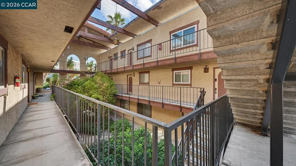 2426 Lincoln Ave #J Alameda, CA 94501