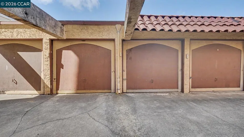 2426 Lincoln Ave #J Alameda, CA 94501