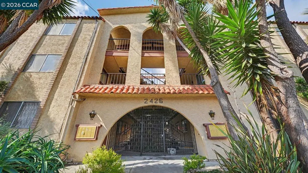 2426 Lincoln Ave #J Alameda, CA 94501