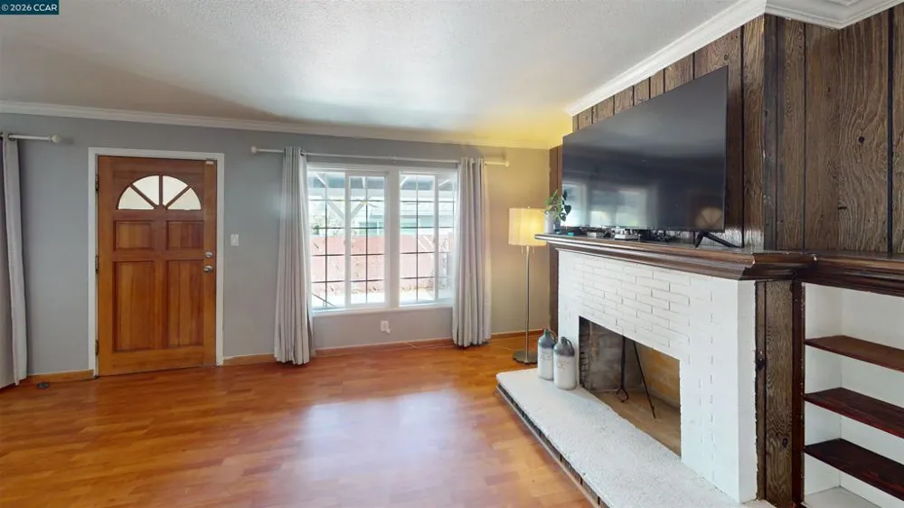 90 Linscheid Pittsburg, CA 94565