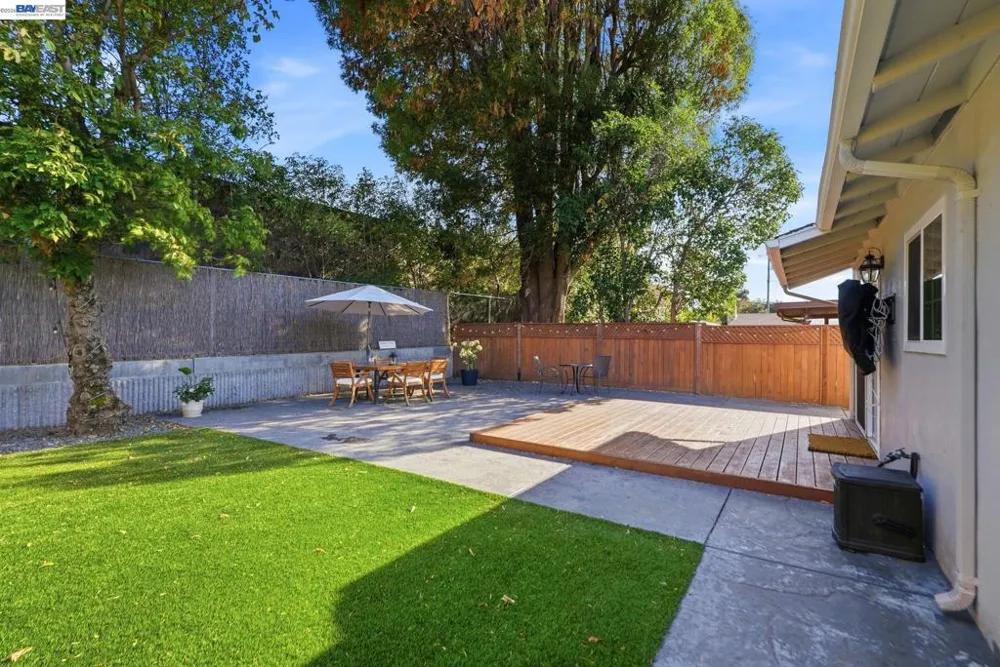 2748 Cryer St Hayward, CA 94545