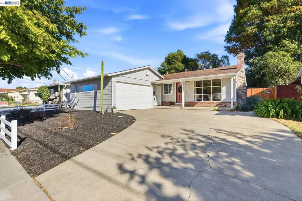 2748 Cryer St Hayward, CA 94545
