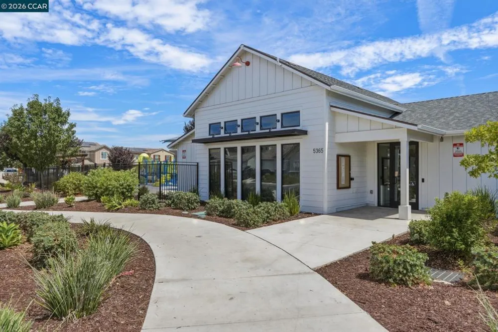 5409 Capay Valley Ln Antioch, CA 94531