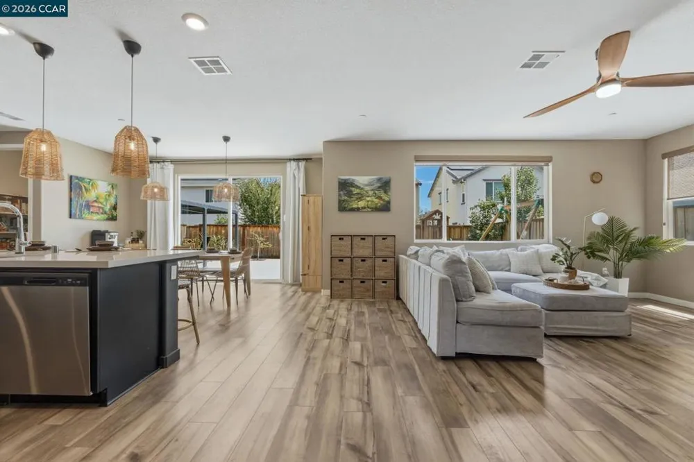 5409 Capay Valley Ln Antioch, CA 94531
