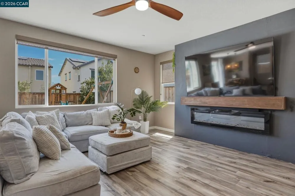 5409 Capay Valley Ln Antioch, CA 94531
