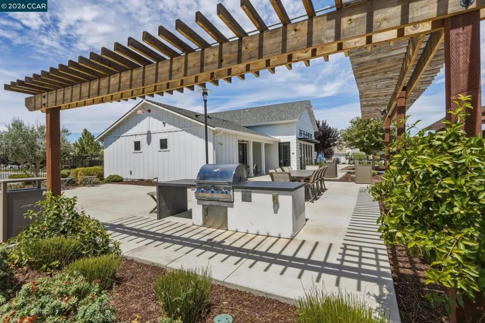 5409 Capay Valley Ln Antioch, CA 94531