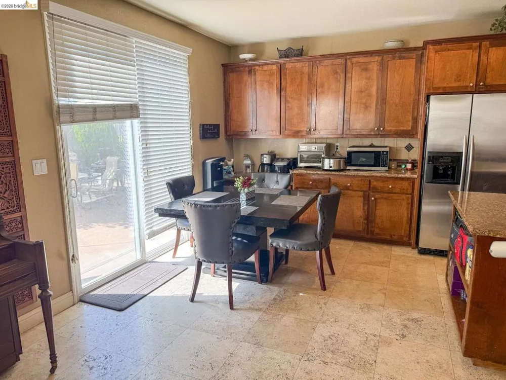 4033 Hopkins Ln Modesto, CA 95356
