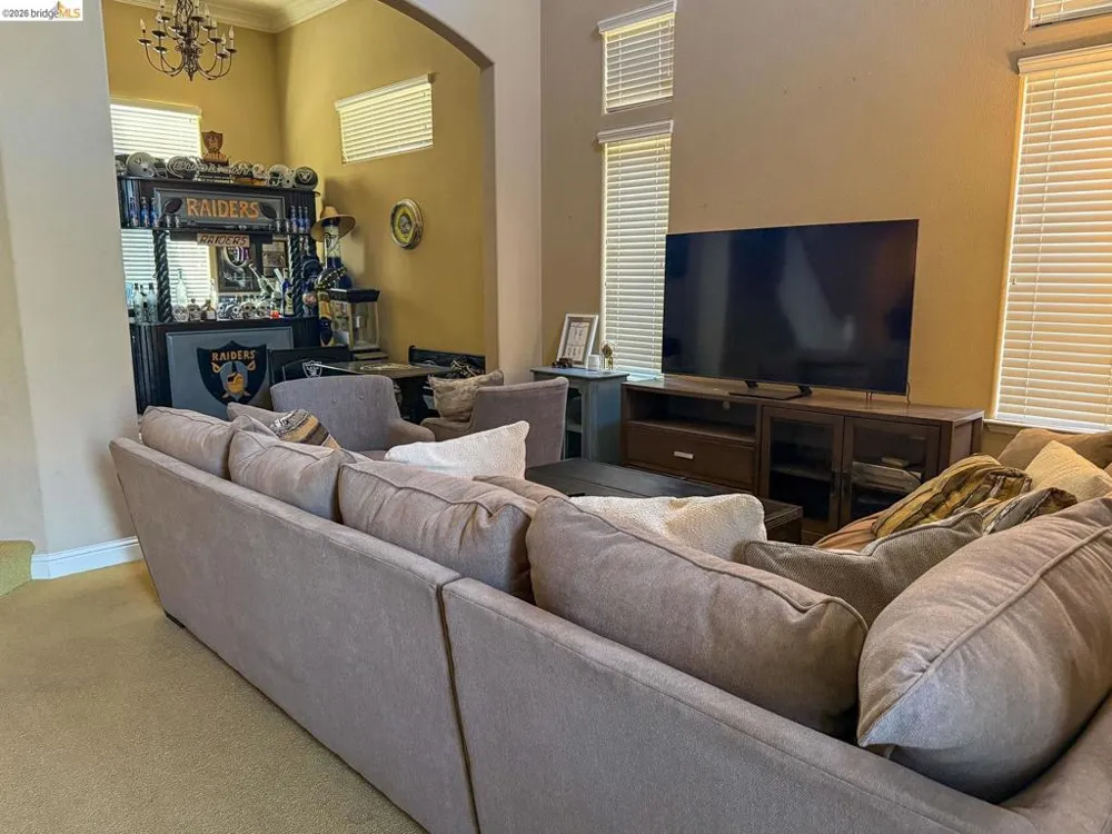 4033 Hopkins Ln Modesto, CA 95356