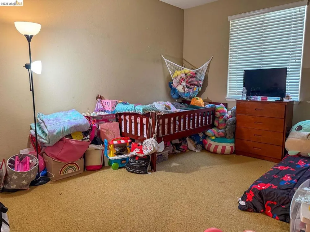 4033 Hopkins Ln Modesto, CA 95356