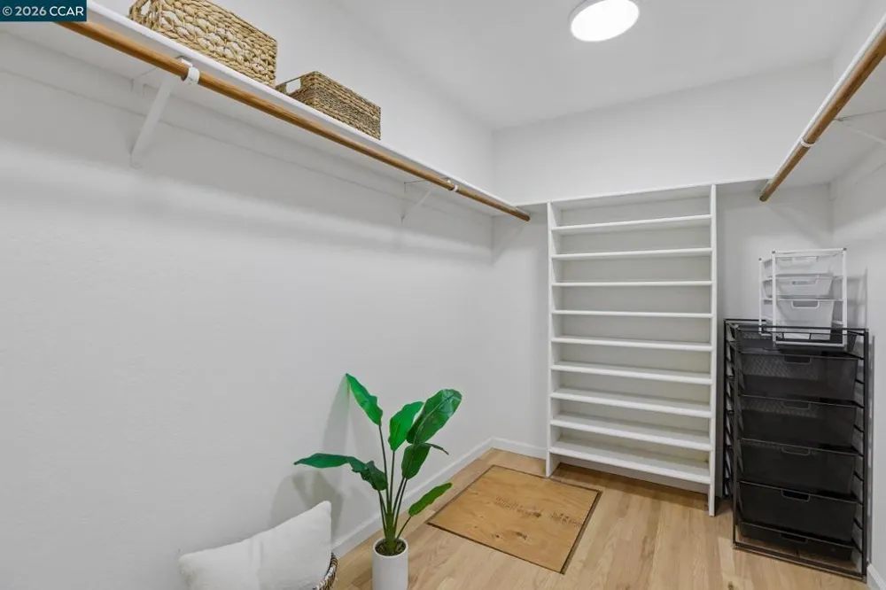 445 Kingsford Dr Moraga, CA 94556