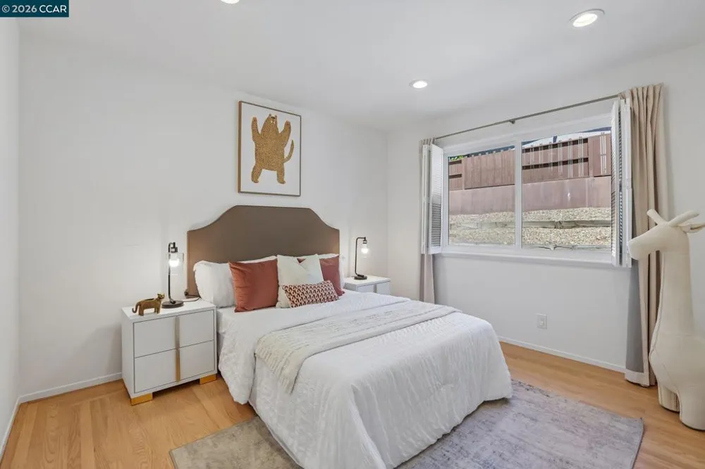 445 Kingsford Dr Moraga, CA 94556