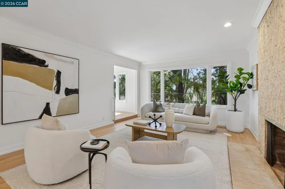 445 Kingsford Dr Moraga, CA 94556