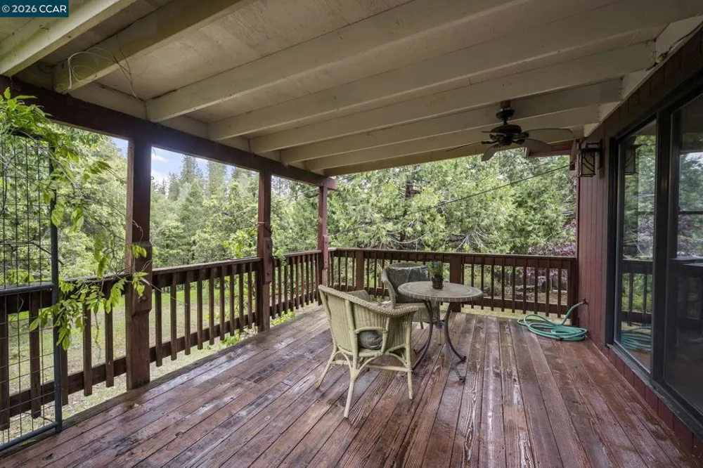 5184 Darby Russell Rd Murphys, CA 95247