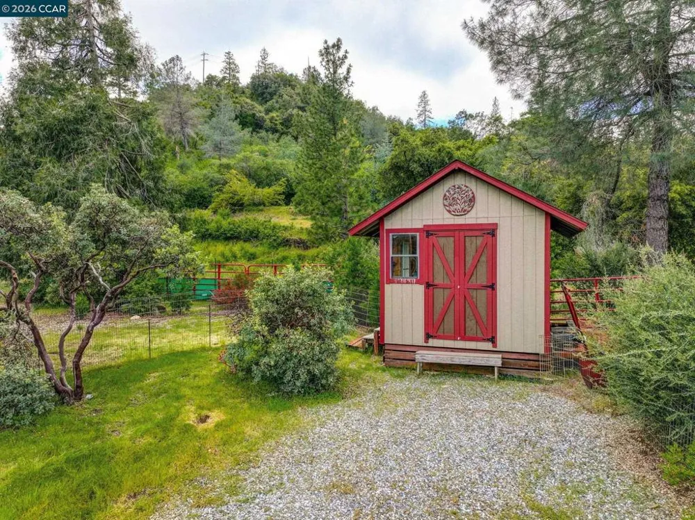 5184 Darby Russell Rd Murphys, CA 95247