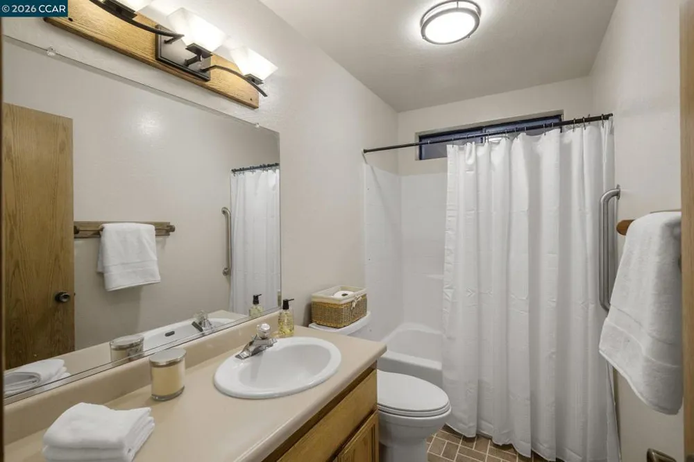 5184 Darby Russell Rd Murphys, CA 95247
