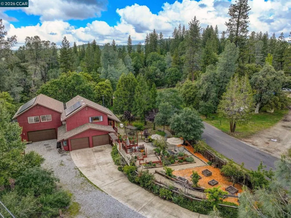 5184 Darby Russell Rd Murphys, CA 95247