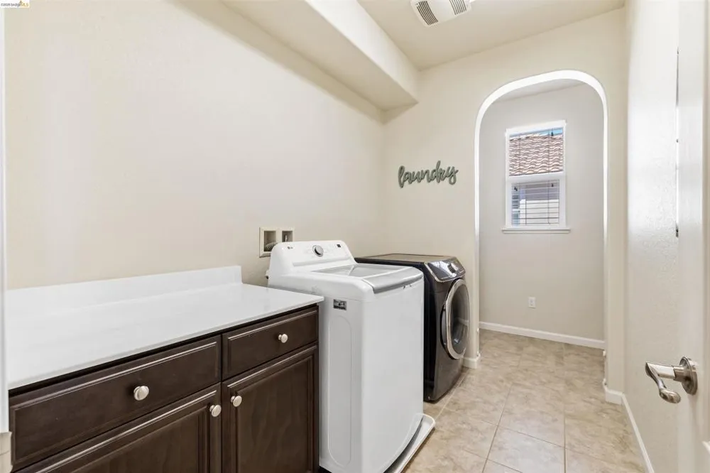 8056 Westport Cir Discovery Bay, CA 94505
