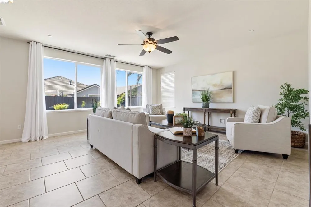 8056 Westport Cir Discovery Bay, CA 94505