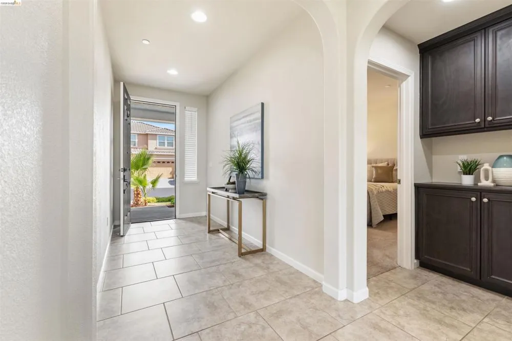 8056 Westport Cir Discovery Bay, CA 94505