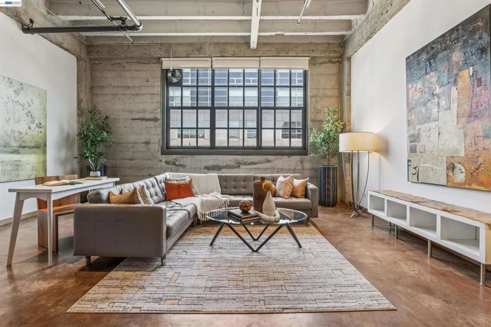 247 Fourth Street #405 Oakland, CA 94607