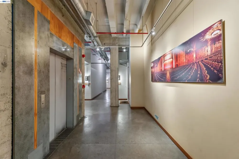 247 Fourth Street #405 Oakland, CA 94607