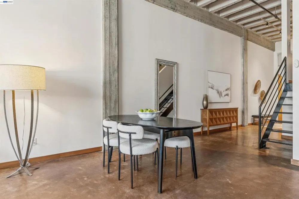 247 Fourth Street #405 Oakland, CA 94607