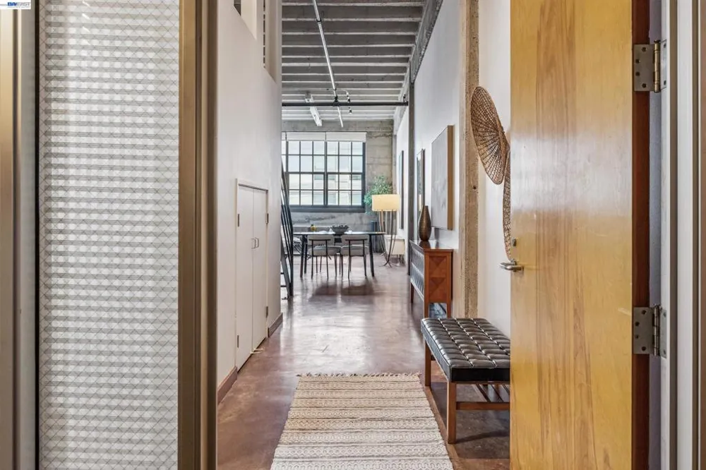 247 Fourth Street #405 Oakland, CA 94607