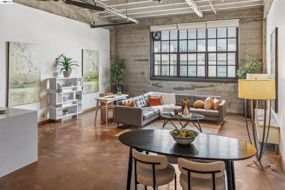 247 Fourth Street #405 Oakland, CA 94607