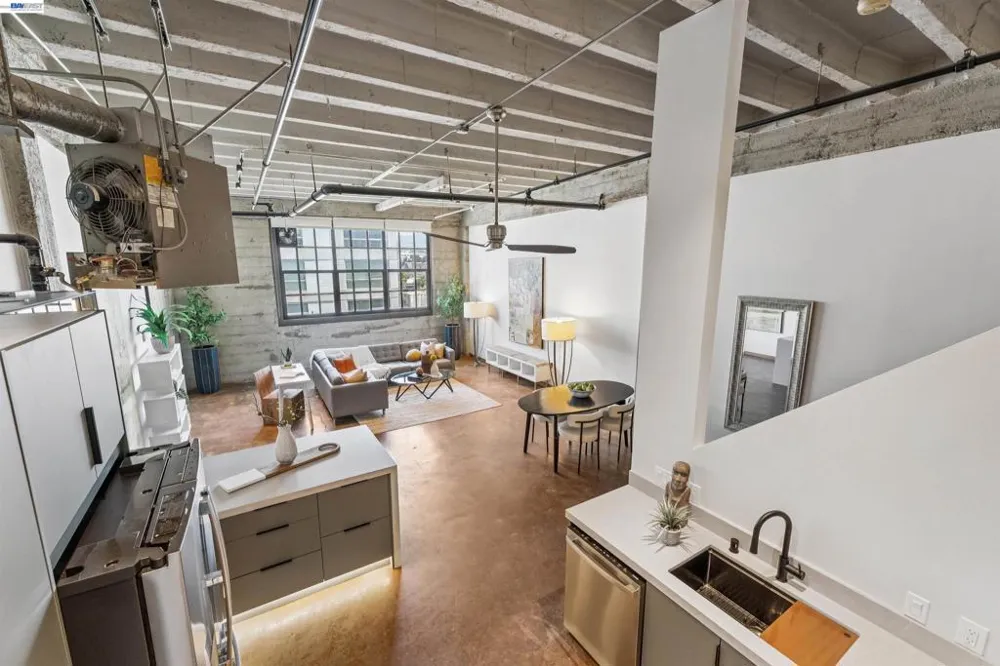 247 Fourth Street #405 Oakland, CA 94607